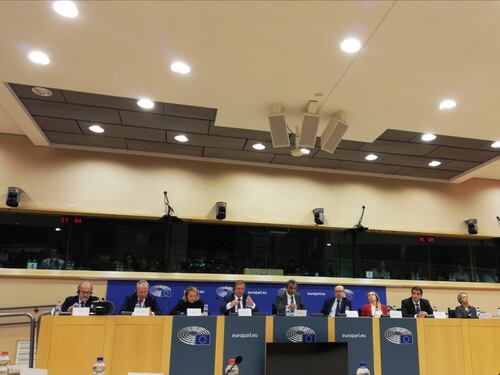 Ora la Meloni porta FdI nel gruppo Ue guidato dai polacchi di Visegrad