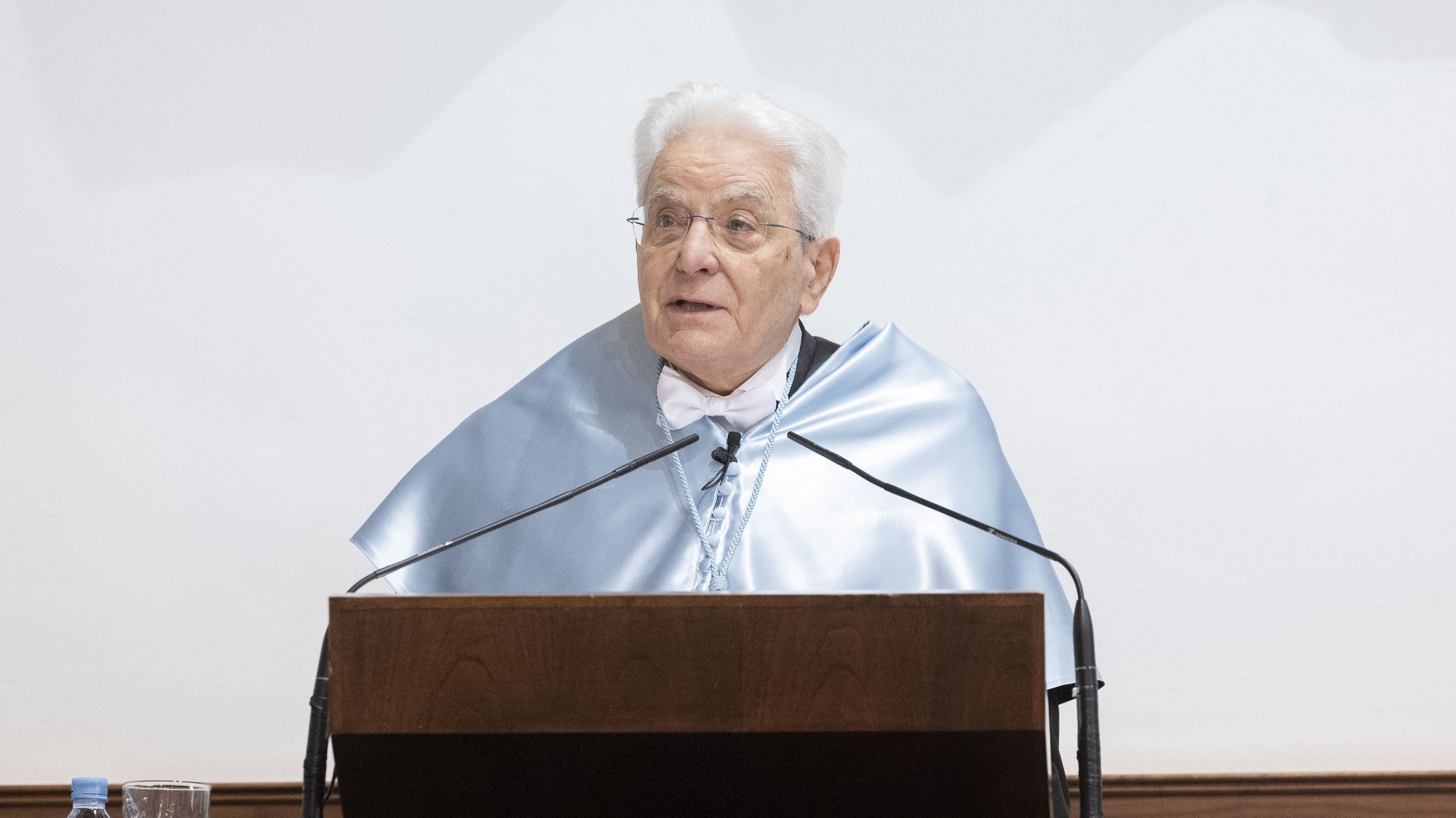 Mattarella: "Europa indispensabile per la pace. Sappia dire no ai conflitti e alla perenne instabilità"