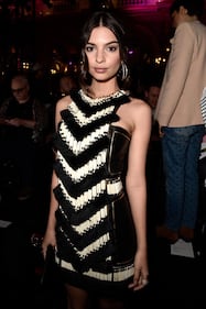 Emily Ratajkowski hot in intimo bianco 12