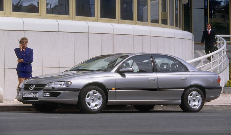 Opel Omega, guarda tutte le foto 3