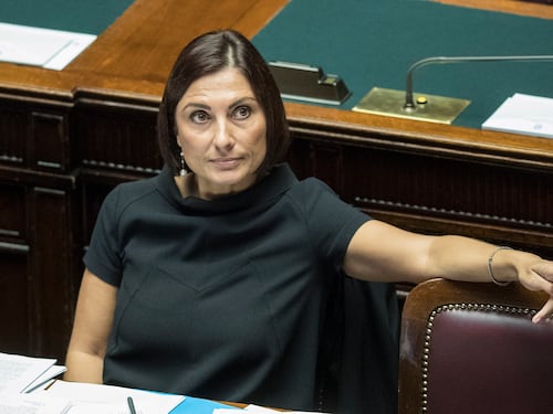 "Allucinante", "Studia": scontro Morani-Borghi sui bambini vaccinati