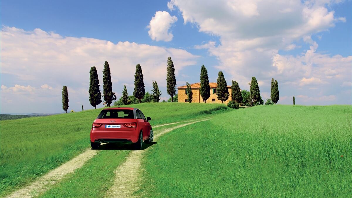 Vacanze in ville e casali con l'auto a noleggio per scoprire l'Italia
