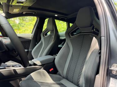 Cupra Formentor e-Hybrid: guarda la gallery del crossover ibrido da 272 CV 12