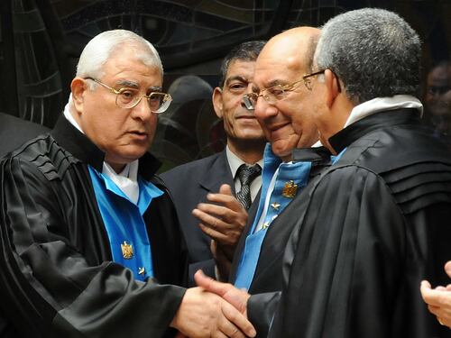 Mansour, l'uomo del mistero a capo del Paese