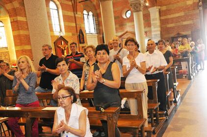 Milano, i musulmani nella chiesa di via Brioschi 6