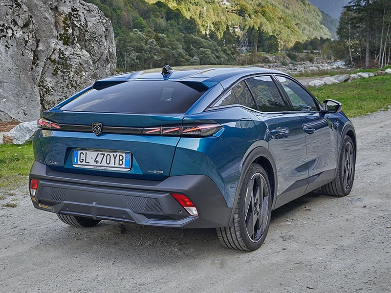 Peugeot 408, le 10 cose da sapere