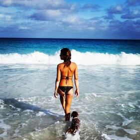 Bikini tropicale per Elisabetta Canalis 1