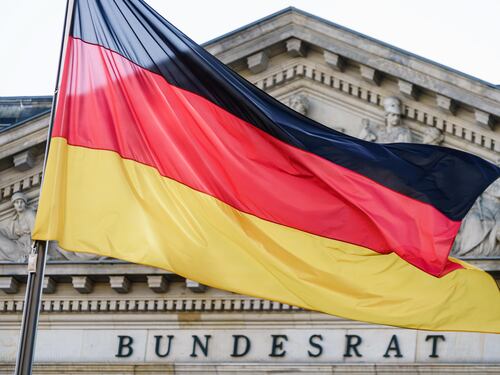 Migranti, sponda della Germania: perché media tra Parigi e Roma