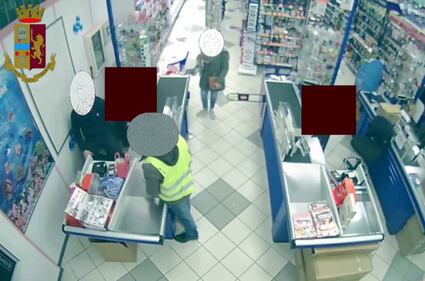Rapinatore seriale di esercizi commerciali arrestato a Milano 2