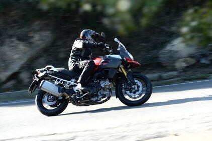 Test moto: Suzuki V-Strom 1000, l’endurona per tutti 12
