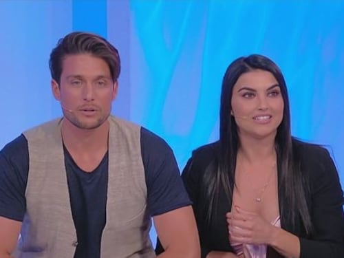 Uomini e Donne, Andrea difende Teresa dalle critiche: "La felicità è bello ostentarla"