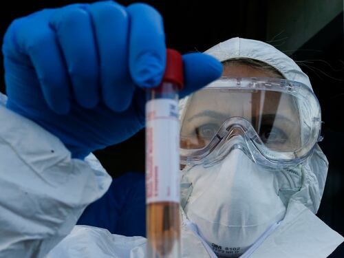 Coronavirus, aumentano i contagi: "Ecco perché non è un'impennata"