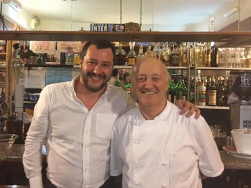 Salvini a cena dall'oste che ha ucciso il ladro: "Una brava persona"