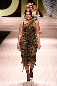 Monica Bellucci e le star in passerella per Dolce & Gabbana 9