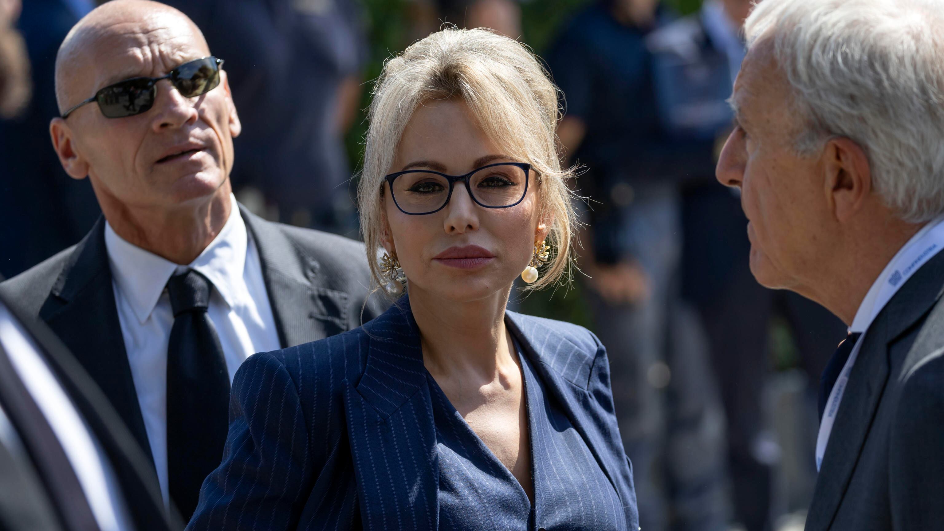 Lo strappo di Marina: "Extraprofitti, tassa sbagliata"