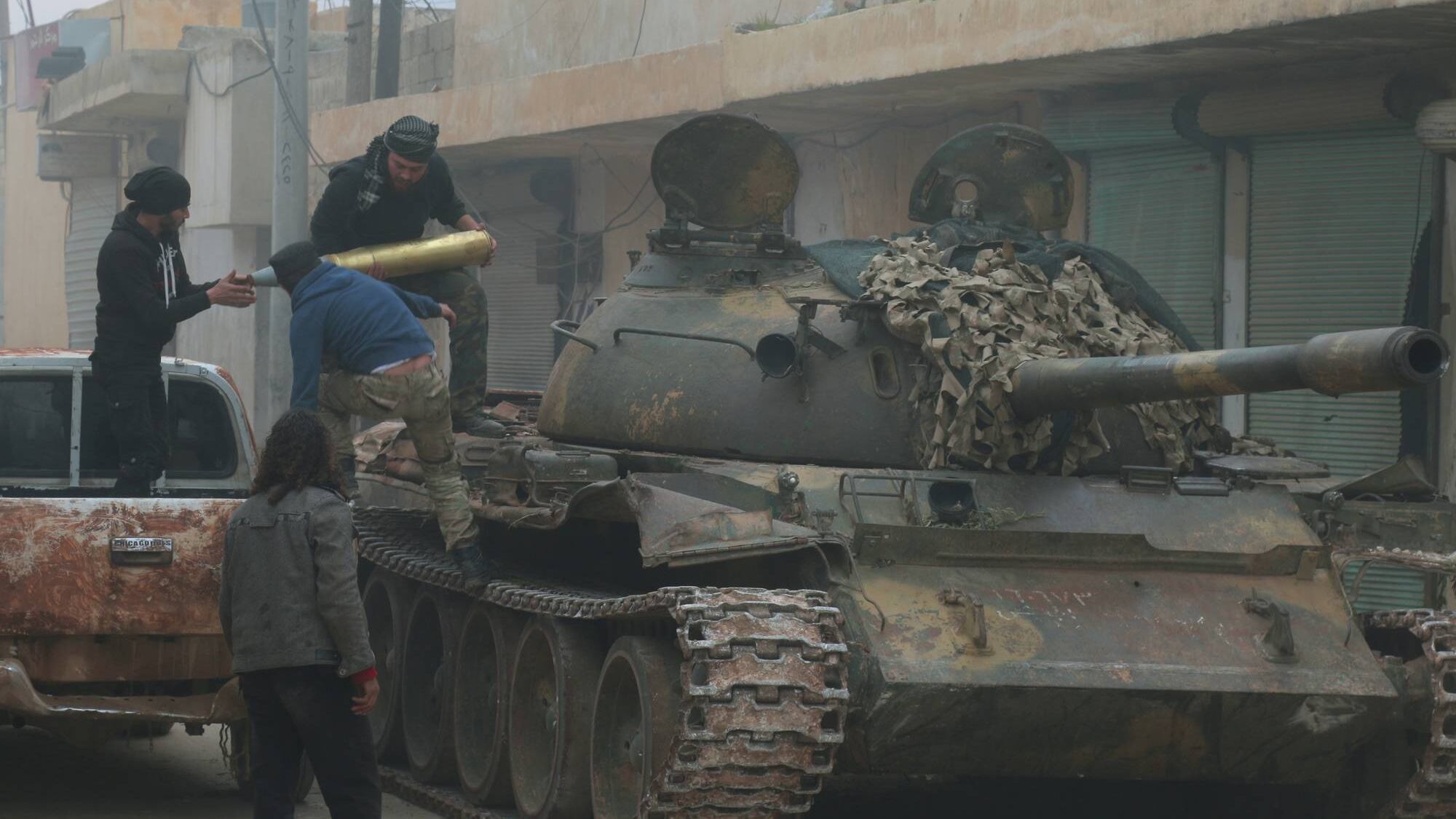 Siria, la minaccia dell'Arabia Saudita: "Putin non riuscirà a salvare Assad"