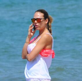 Ilary Blasi, tanga hot a Formentera 1