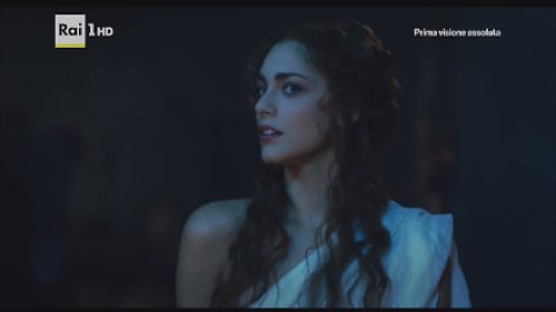 "I Medici" e le scene "hot" con Miriam Catania 5