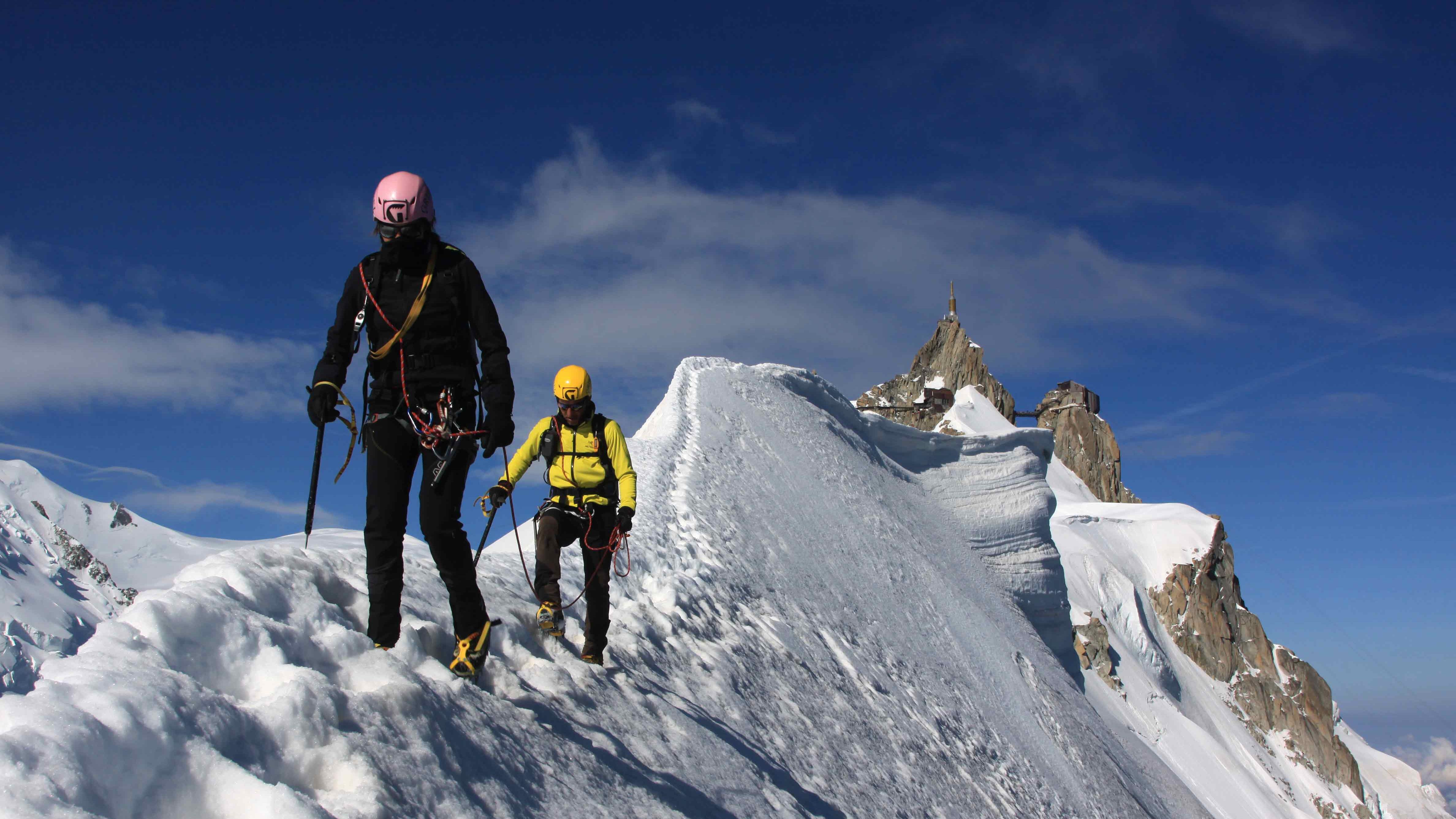 Monte Bianco: Italia e Francia litigano sul confine
