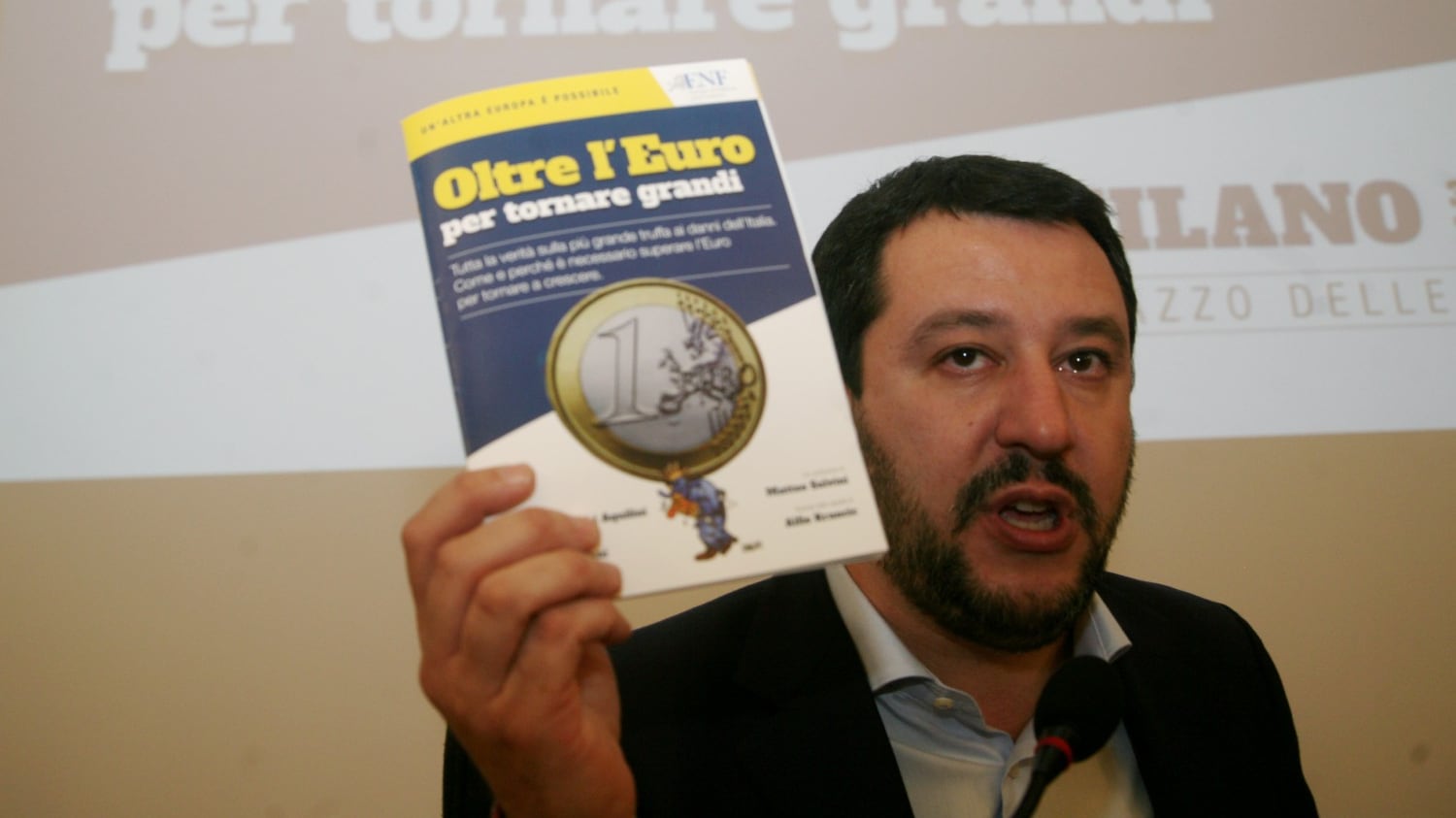 Salvini: "L'euro è una moneta finita. Il futuro dell'Italia è senza"