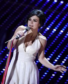 Sanremo 2016: i look femminili nella serata cover 1