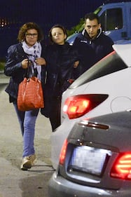 La mamma di Loris lascia la Questura affranta 3