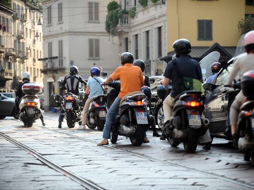 Patenti moto e nautica, la sentenza evita il rincaro del 22%