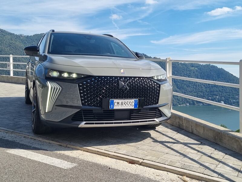 DS 7 E-Tense 4x4, da Milano a Cernobbio: guarda la gallery 6