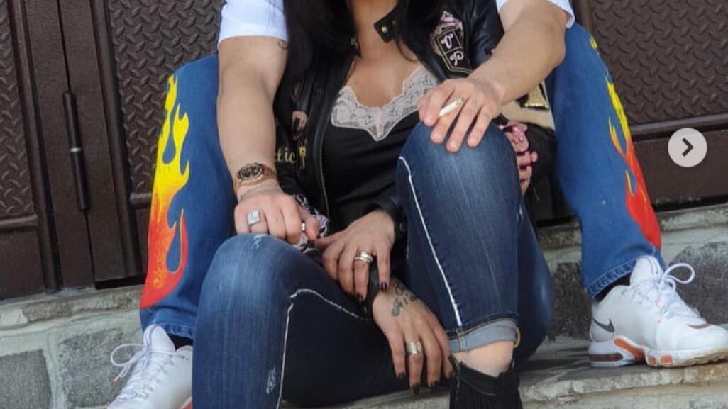 Arrestato il figlio di Tina Colombo, ma lei racconta su Instagram la sua verità