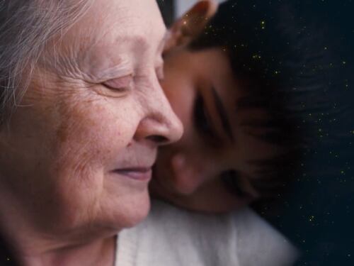 "L’amore non ha bisogno di parole". In onda lo spot di Natale di Mediaset