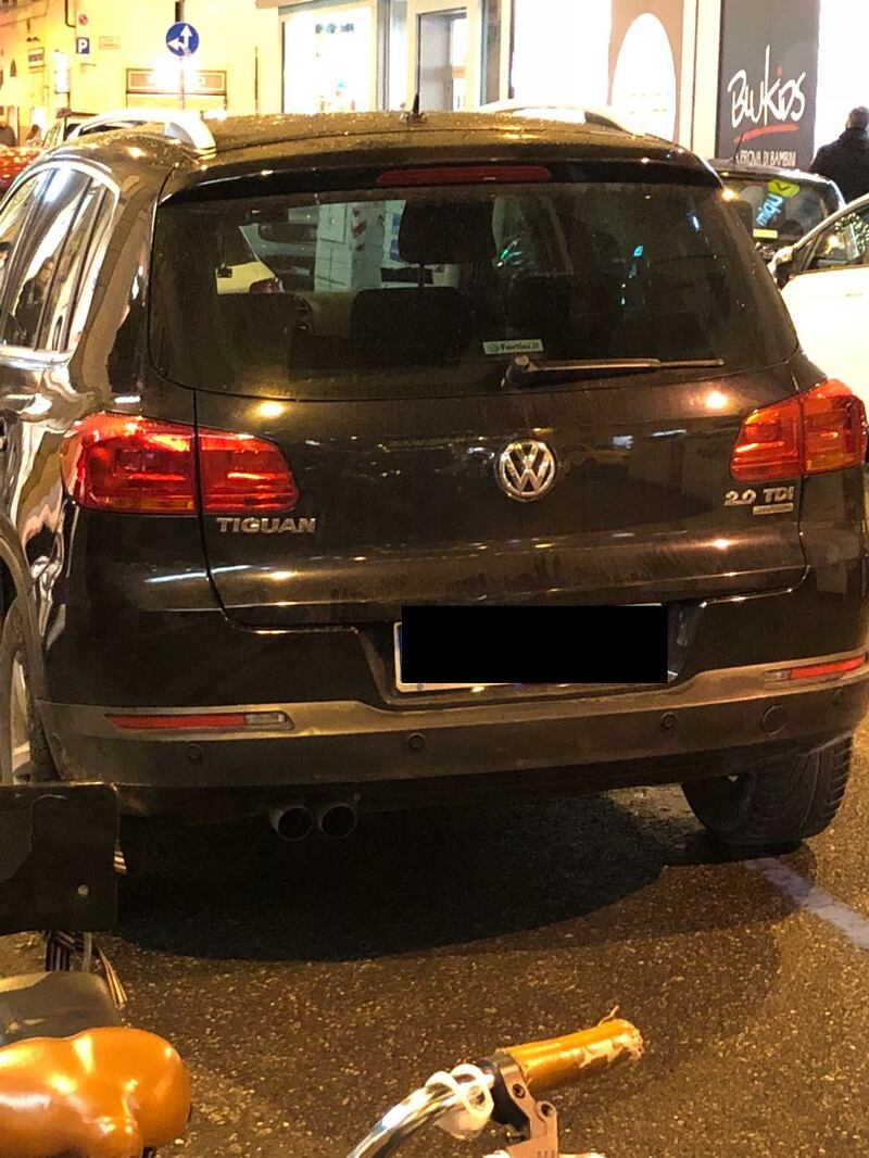 L'auto di Agnese Renzi tra ztl e parcheggi gratuiti 2
