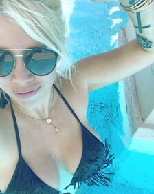 Wanda Nara hot in intimo 8