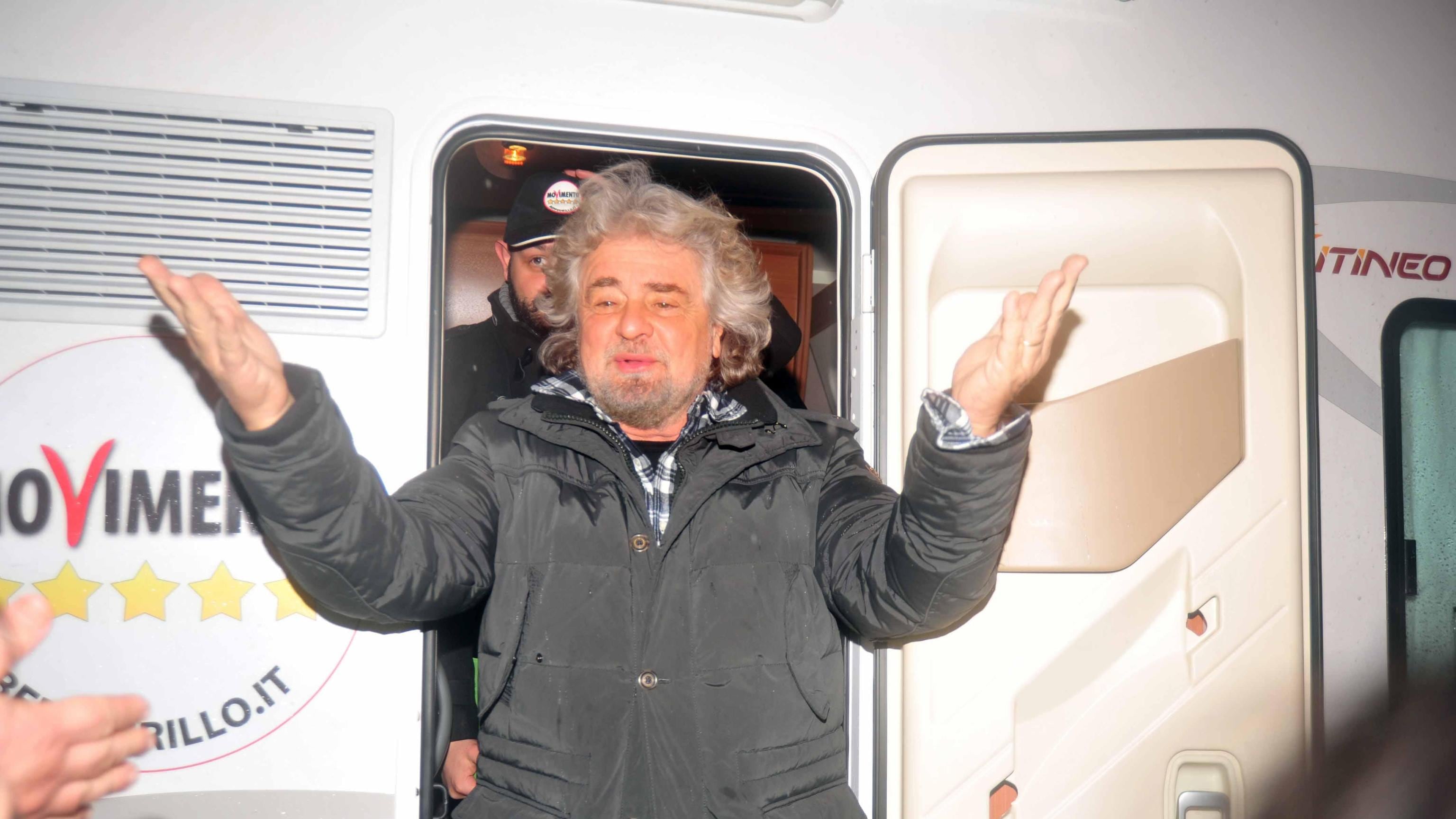 Appartamenti, libri e dvd: gli affari della "Grillo Spa"