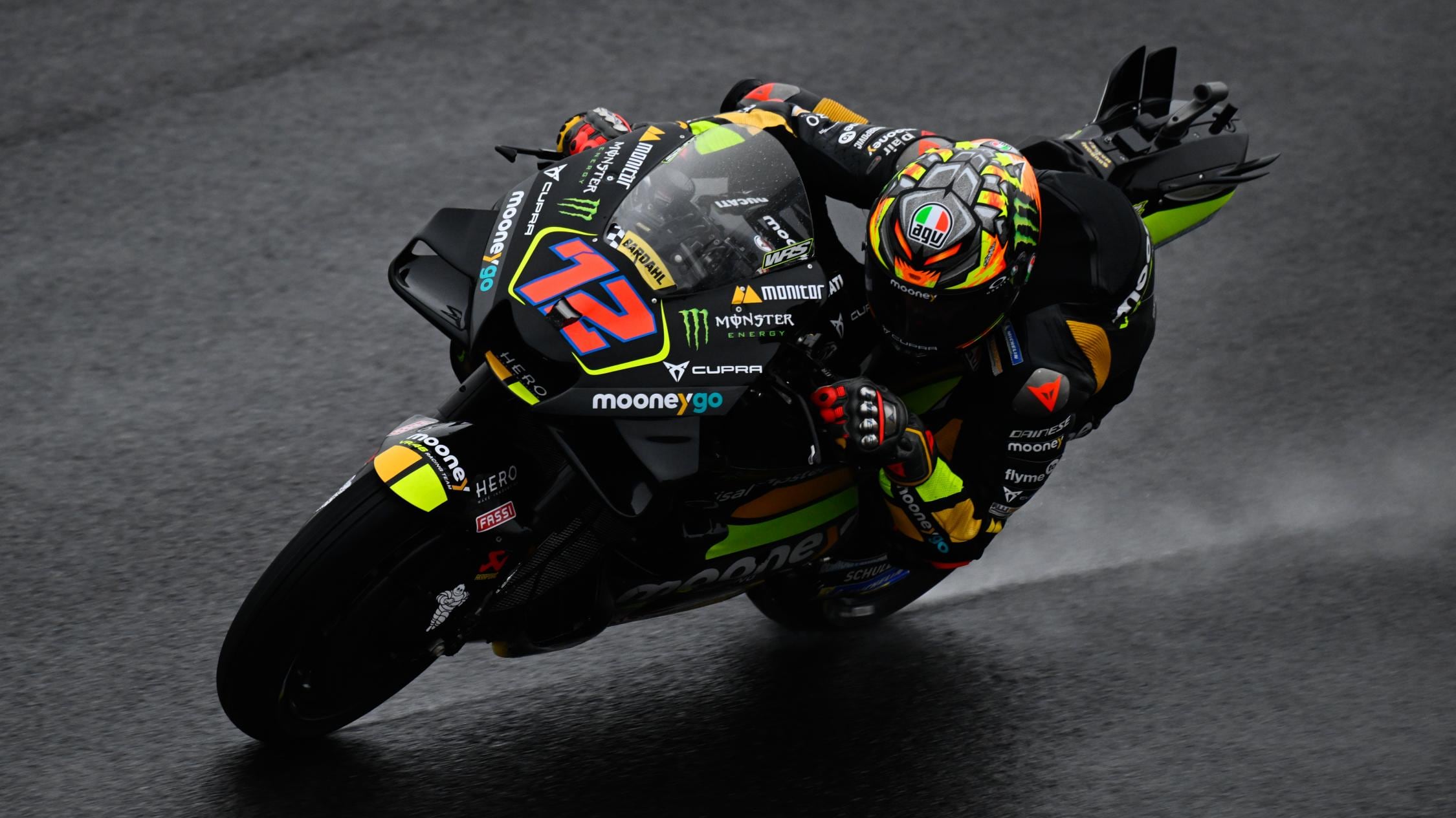 MotoGP, Bezzecchi domina in Argentina, tripletta Ducati. Fuori Bagnaia
