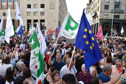Sinistra in piazza contro Salvini e Orban 9