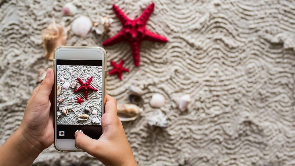 Vacanze 2019: ecco le regole del galateo digitale