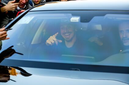 Ibrahimovic sbarca a Milano: le immagini del ritorno di Zlatan 5