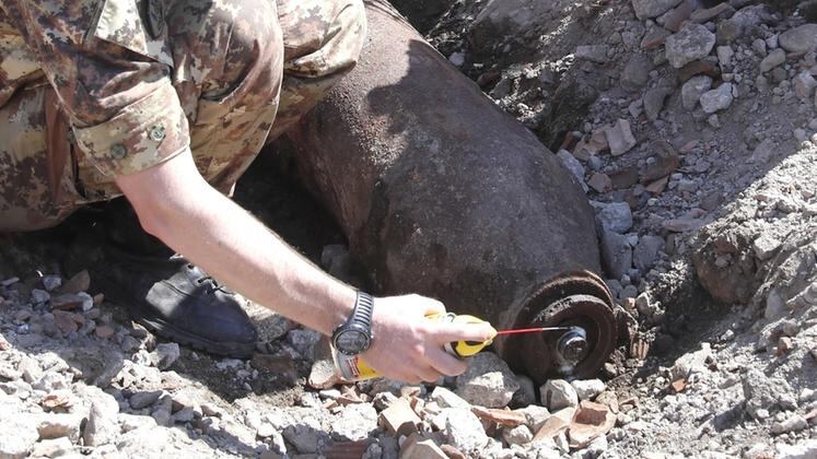 Ordigno bellico allo scalo merci di Brescia: bloccata per qualche ora la circolazione ferroviaria