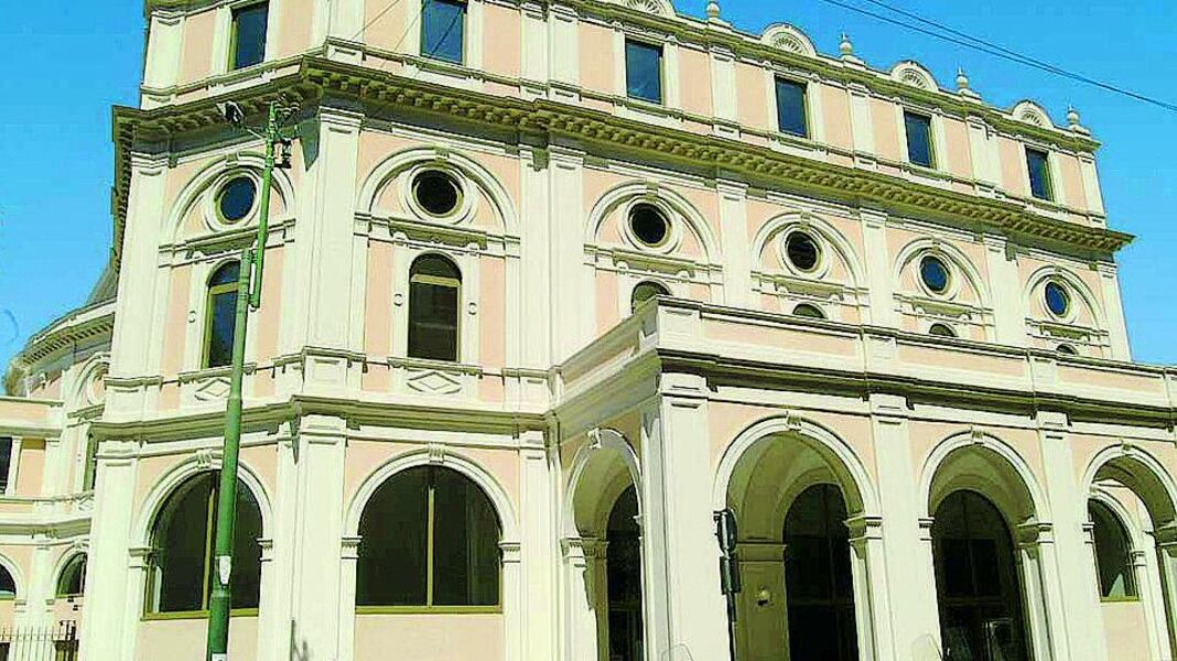 Milanesiana: «I debiti non ci fermano»