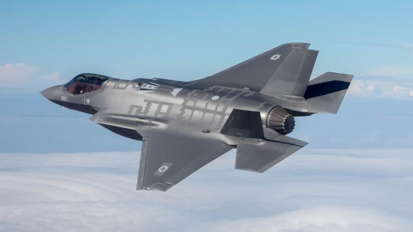 F-35, il ministro Trenta: "Non ne compreremo altri"