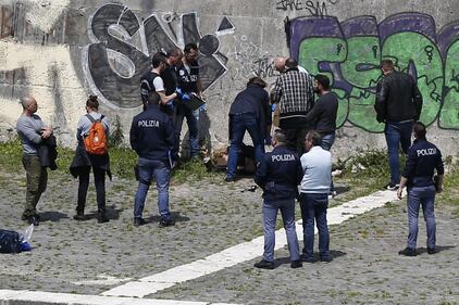 Roma, trovato il corpo di una donna sotto Ponte Sisto 7