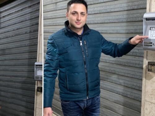 L'esponente FdI se le ritrova vicino: giallo sulla sede delle sardine