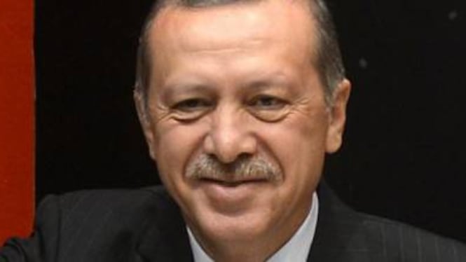 L'Ue fa un regalo a Erdoğan: milioni di euro per le ferrovie turche