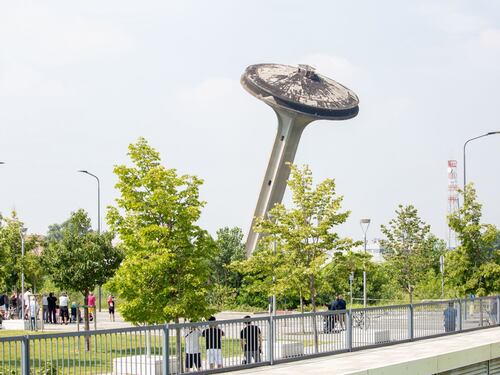 L'assessore si vanta per la torre abbattuta. Ma il quartiere aspetta il restyling da 10 anni