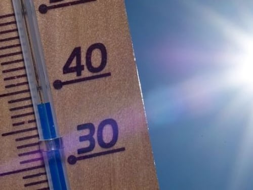 Fine settimana bollente, atteso picco di calore: le 23 città da bollino rosso