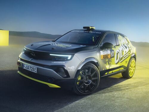 Il rally diventa elettrico: in pista il nuovo Mokka GSE