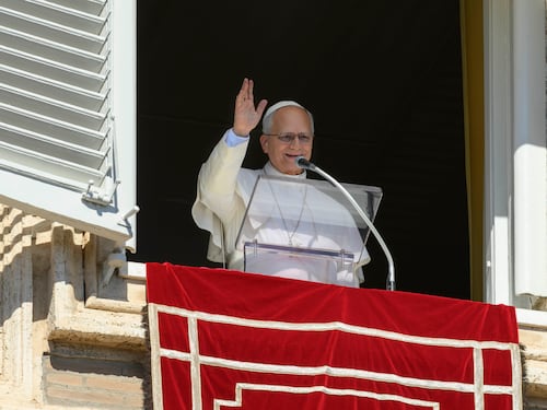 Papa Leone e la malattia raccontata ai fedeli: la comunicazione diretta, umana e moderna di Prevost
