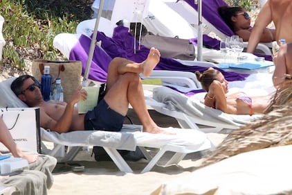 Martina Colombari sexy nella vita di tutti i giorni 43