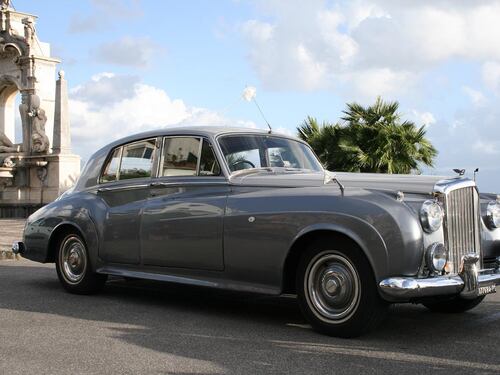 Auto d'epoca, è il caos tra rincari e nuove regole