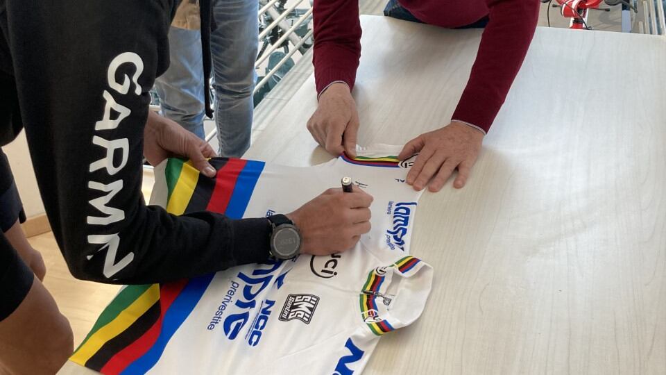 Un Ghisallo "mondiale" con la maglia di Ballan
